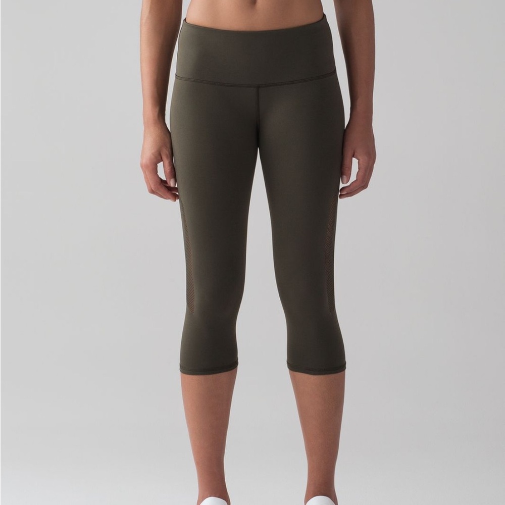 lululemon Align Crop